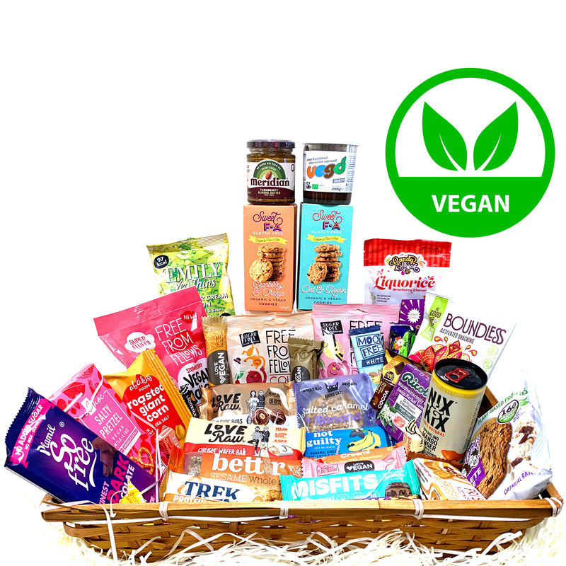 Vegan Vegetarian Food Gift Hamper Basket Sweet Chocolate Selection Bars Snacks